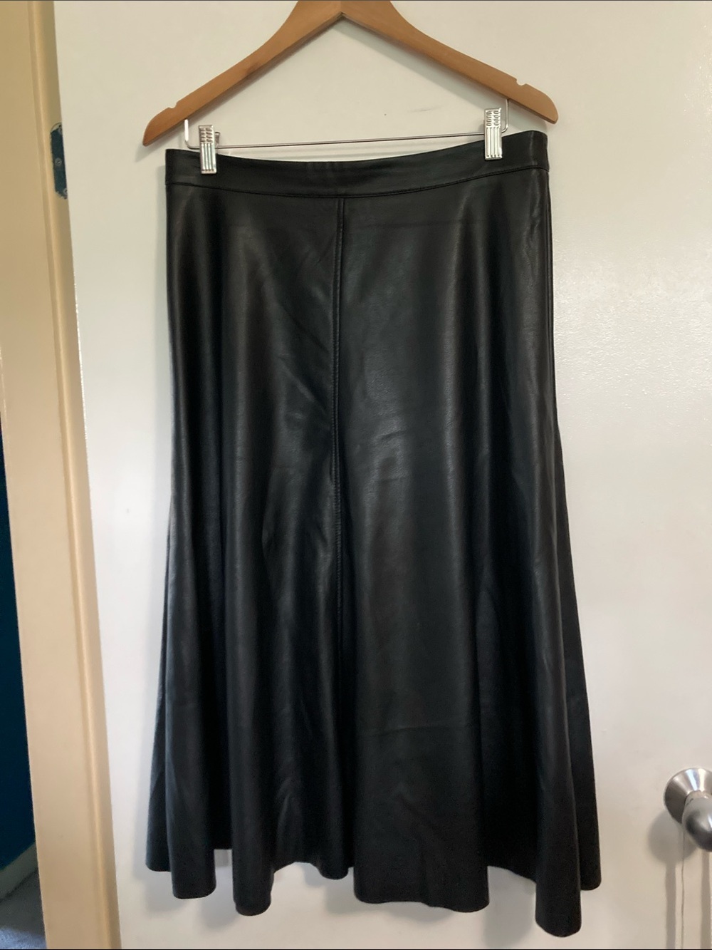 Banana Republic Faux Leather Skirt MIDI Black 10 - Picture 2 of 7